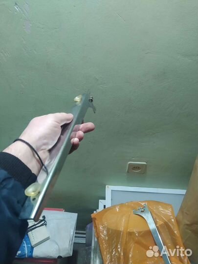 Направляющие для полок