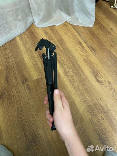 Штатив для фотоаппарата