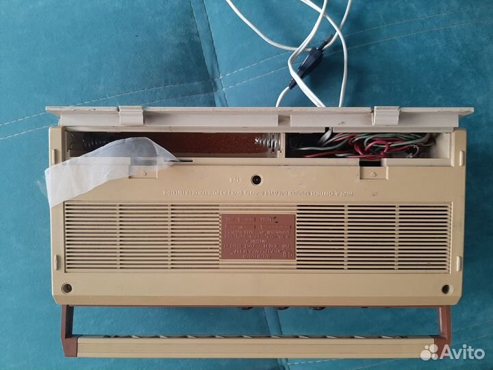 Советский кассетный магнитофон Электроника