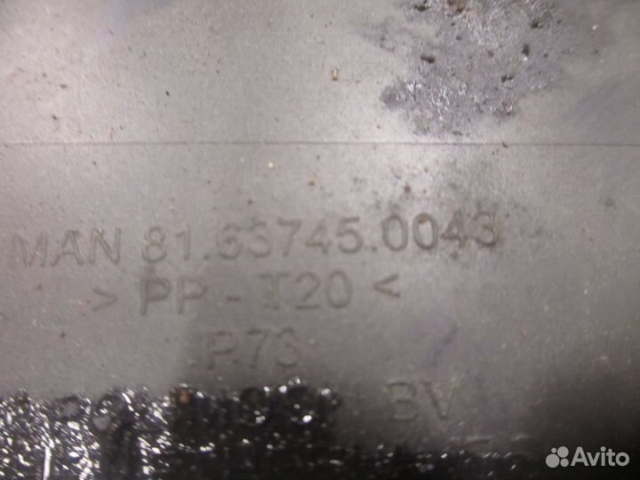 Пластик (обшивка) салона MAN 81637450043