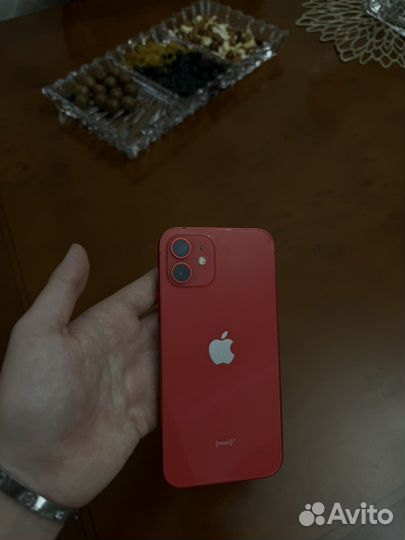 iPhone 12, 64 ГБ