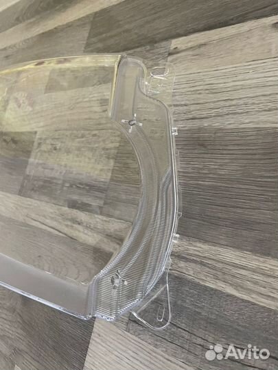 Стекло фары правой Land Rover Discovery 4 13-16г