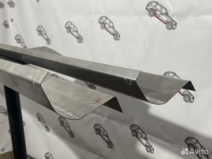 Toyota Carina E ремкомплект порога правый