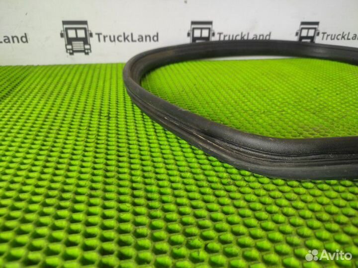 Уплотнитель крышка инструментального ящика Man Tgx