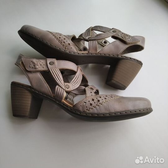 Босоножки Рикер