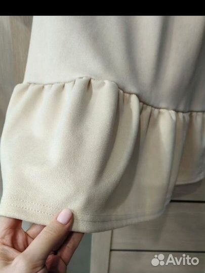 Платье 44 46(плотная ткань)