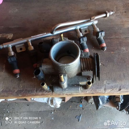 Дроссельная заслонка и топливная рампа ваз