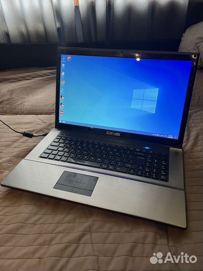 Ноутбук 17дюймов