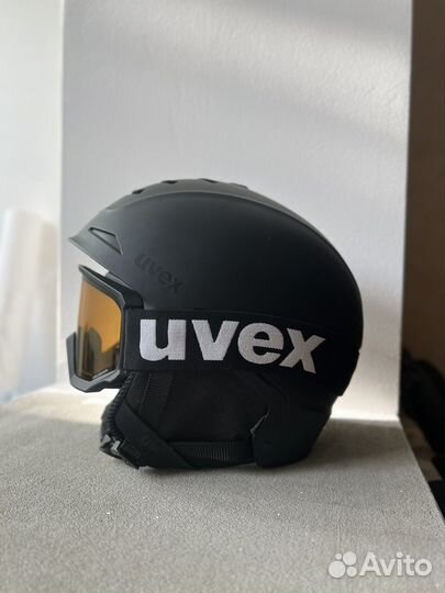 Горнолыжный шлем и очки Uvex