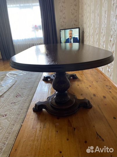 Стол большой