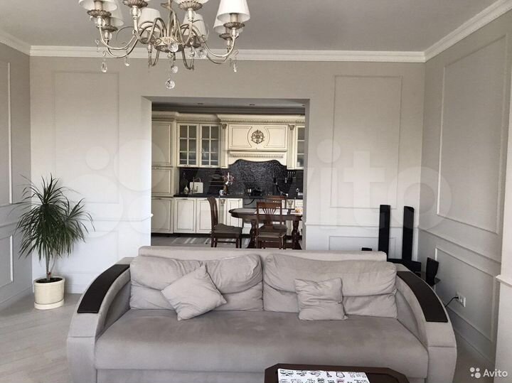 Дом 354 м² на участке 10 сот.