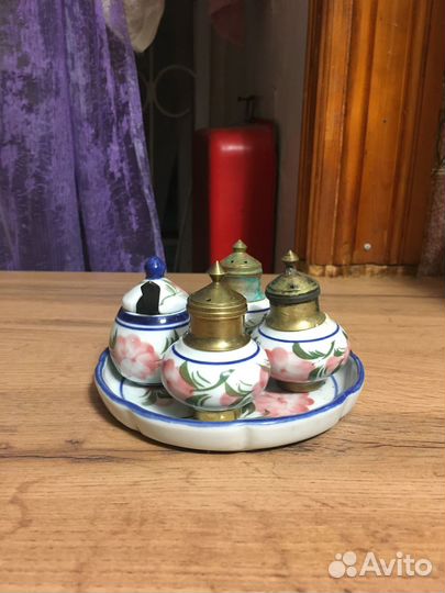 Старинный набор для специи