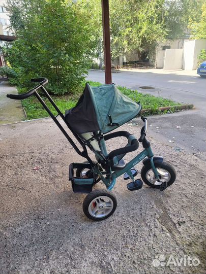 Трехколесный велосипед