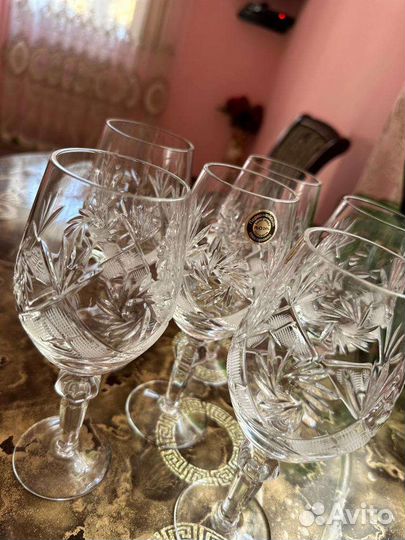 Хрустальные бокалы