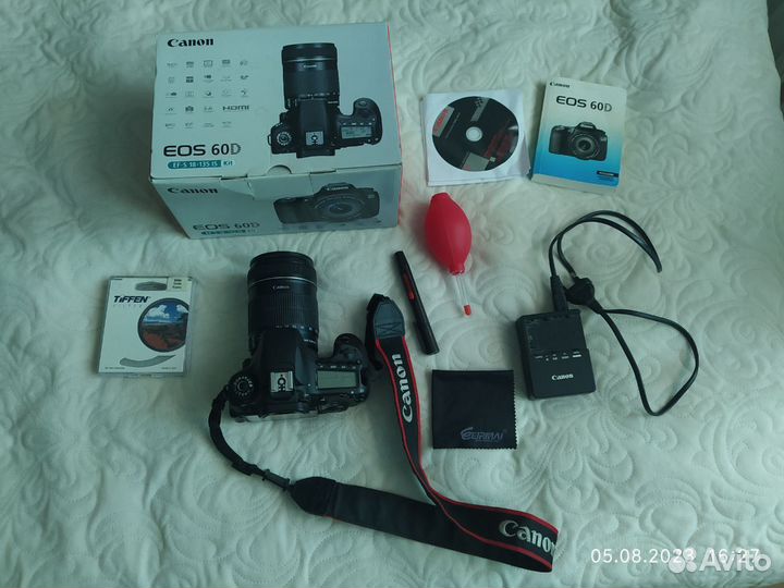 Зеркальный фотоаппарат canon 60d