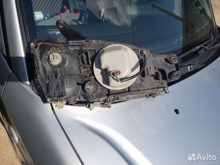 Фара левая Subaru Legacy be bh