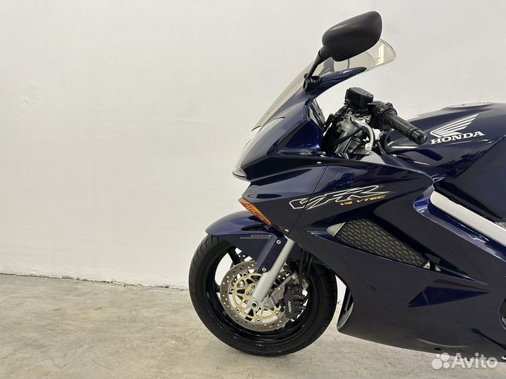 Honda VFR800Fi vtec. Без пробега по РФ