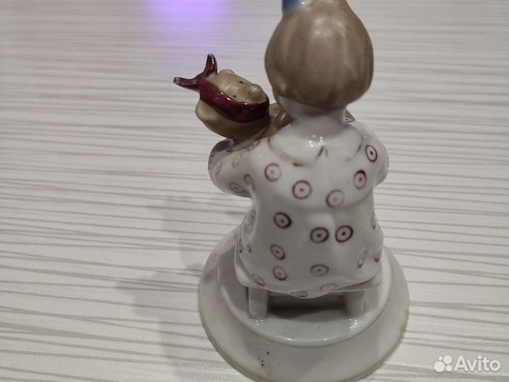 Девочка и медвежонок