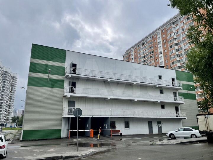 Машиноместо, 14 м²