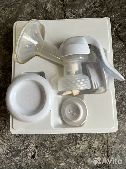 Молокоотсос ручной и чай для кормящих