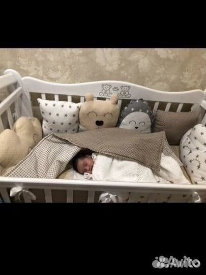 Бортики подушки в детскую кроватку