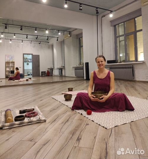 Вибрационно-акустический массаж поющими чашами