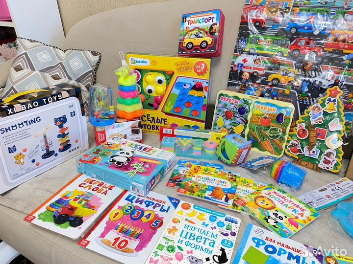 Развивающие игрушки (можно пакетом)