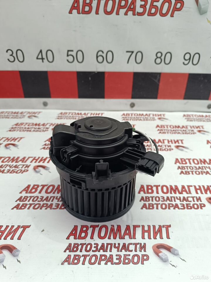 Моторчик отопителя Voyah Free Воях Фри