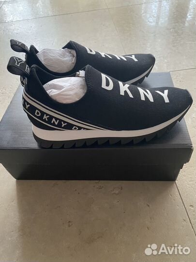 Кроссовки женские dkny