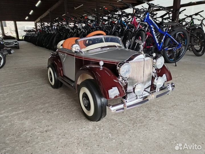 Детский электромобиль новый