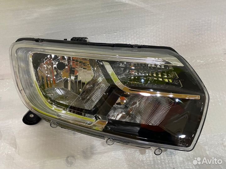 Фара renault logan 2 Рестайлинг 2018