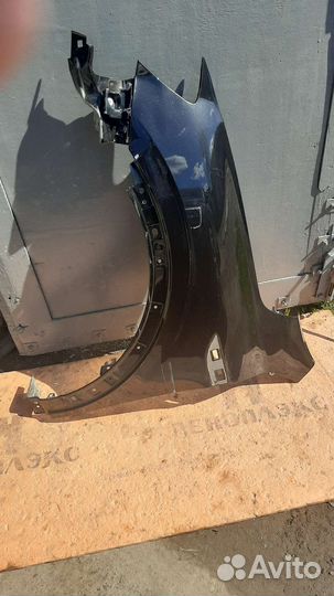 Крыло переднее левое рено аркана