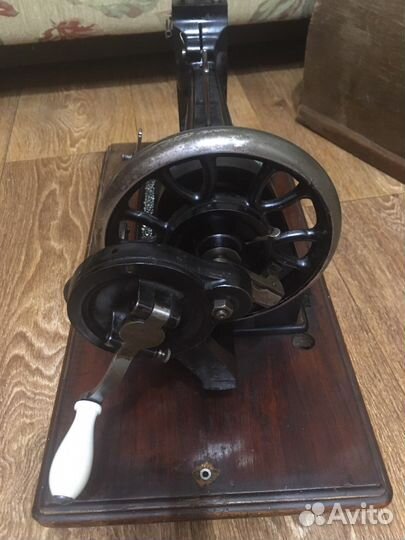 Швейная машинка gritzner