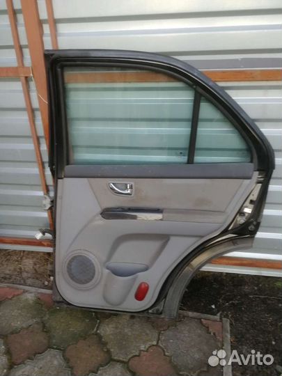 Дверь правая задняя киа соренто
