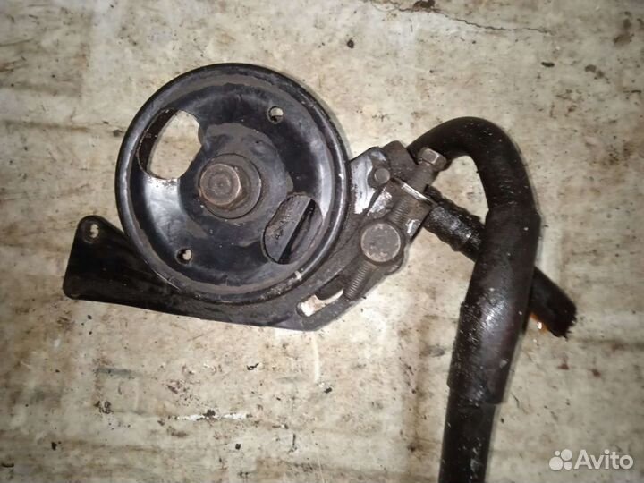 Насос гидроусилителя Ниссан Примера P11