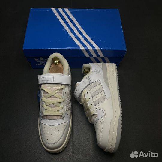 Adidas forum low