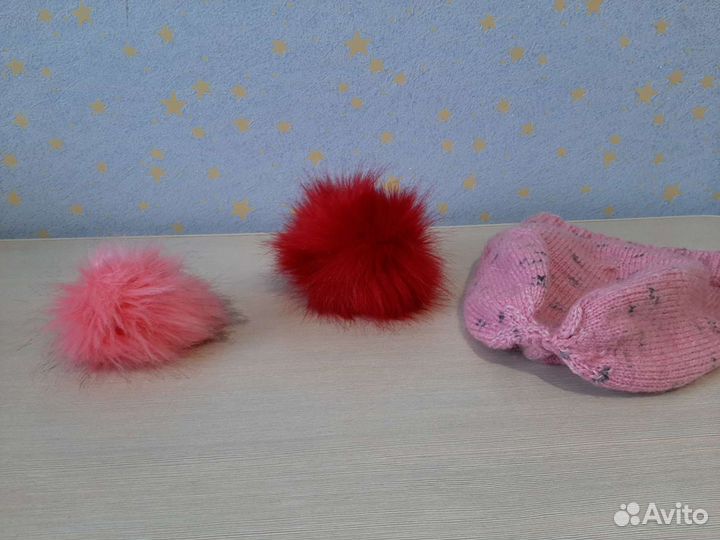Шапка с помпоном.новая