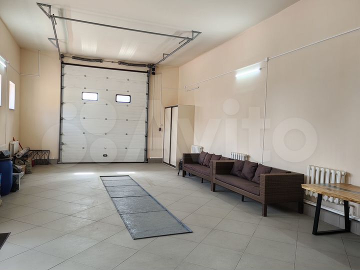 Дом 240 м² на участке 15 сот.