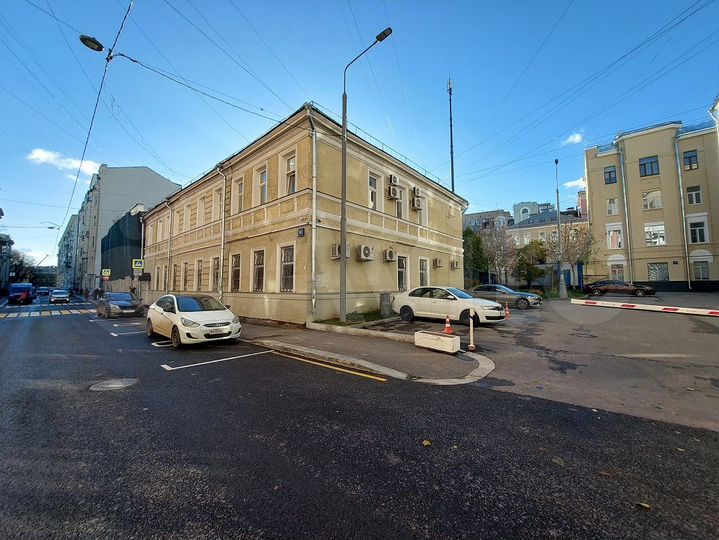 1 этаж в особняке Лялин пер 16, мокрая точка, 46.5