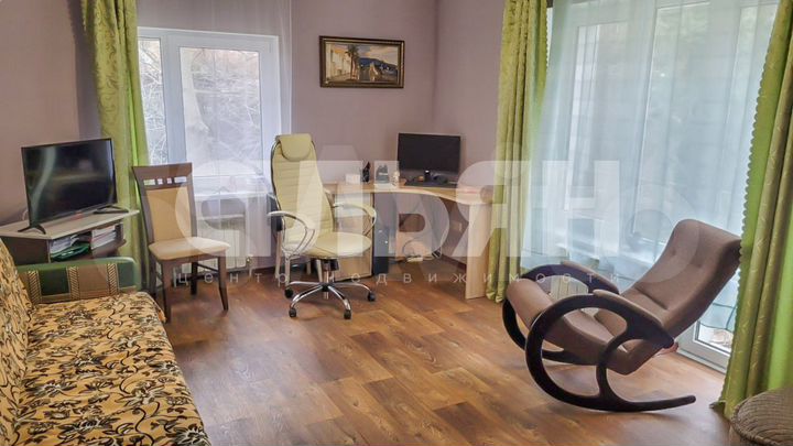 Дом 206,9 м² на участке 4 сот.