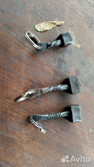 Кованые сувениры: Молот Тора