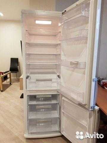 Отличный Холодильник Lg