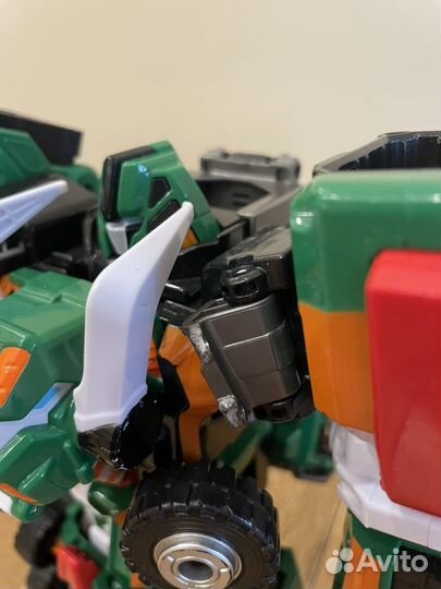 Тобот Биг Бист / Биг Трейл