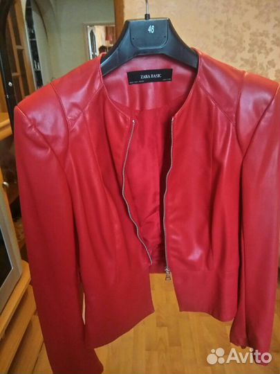 Куртка красная женская Zara