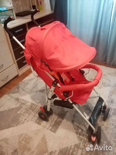 Прогулочная коляска