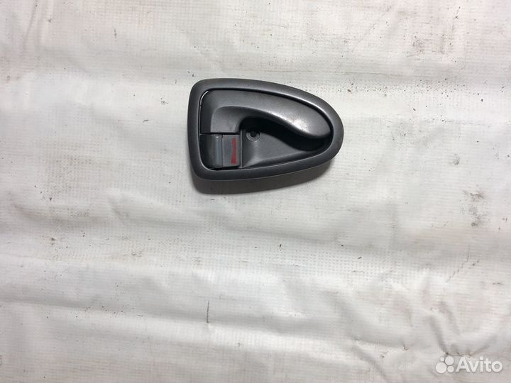 Ручка двери внутрянная hyundai accent