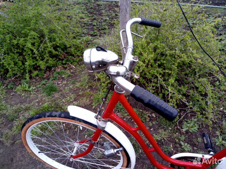 Дамский велосипед