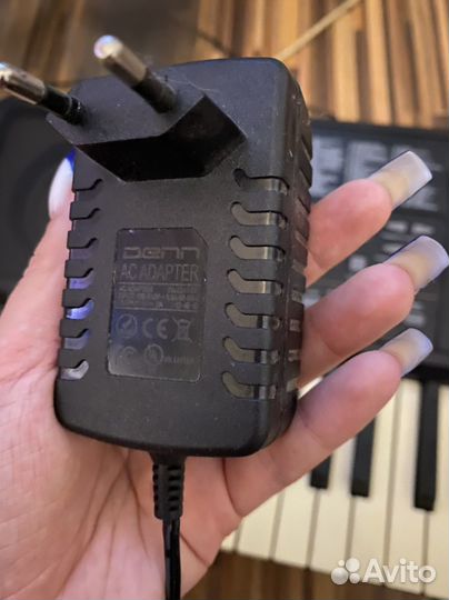 Синтезатор denn dek610