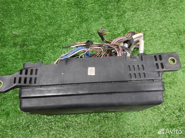 Блок предохранителей моторный Lexus RX300 (MCU15)