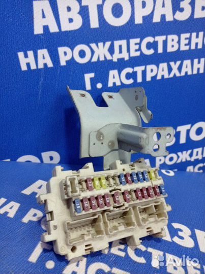 Блок предохранителей салона Nissan Teana J32 седан